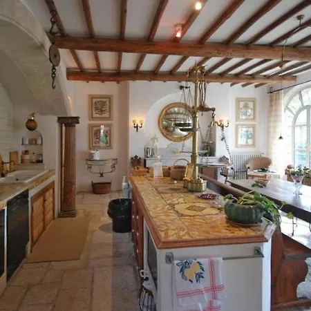 Sleeps 12 Air Con Villa *