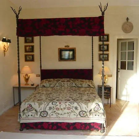 Sleeps 12 Air Con Villa