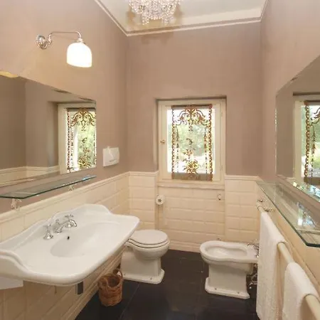 Sleeps 12 Air Con * Dunarobba