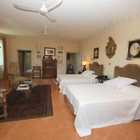 Villa Sleeps 12 Air Con Dunarobba