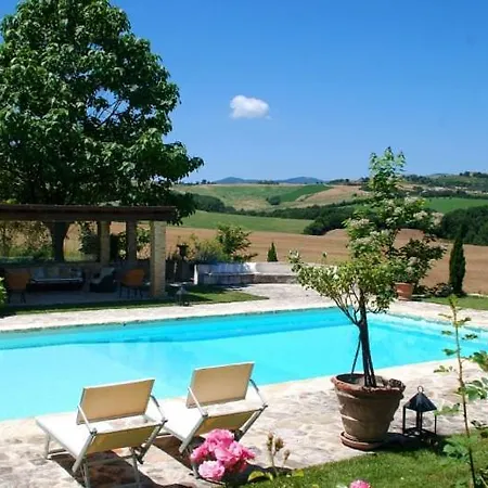 Sleeps 12 Air Con * Dunarobba